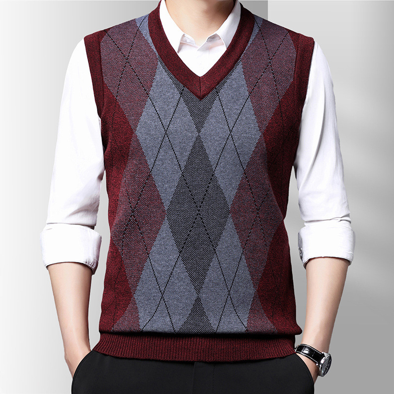 Winter New Men's Sleeveless Knitted Sweater Casual Plaid Vest - Image 5